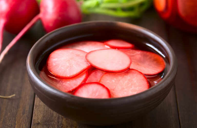 Radiser i eddikelage 